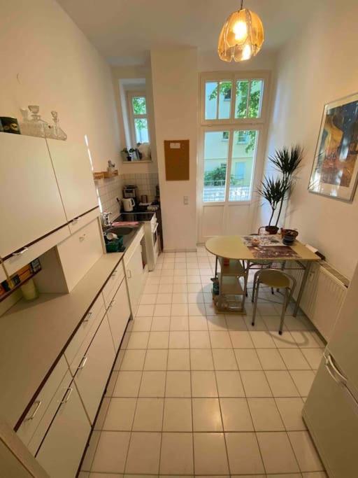 Schone Altbauwohnung Mit Grun In Ruhiger Lage ライプツィヒ エクステリア 写真